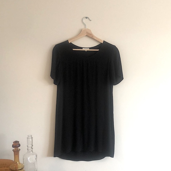 SOLD - Wilfred Free Teigen Dress in Black - Picture 3 of 9